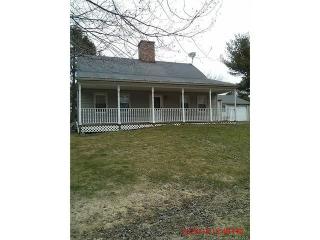 200 Tawny Thrush Rd, Union City, CT 06770 exterior