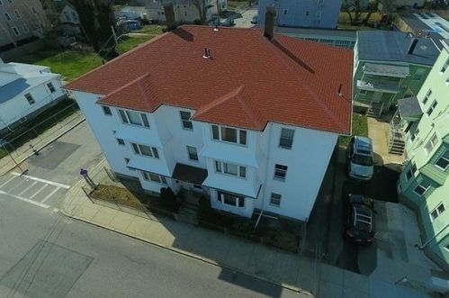 49 Hamlet St, Fall River, MA 02724 exterior
