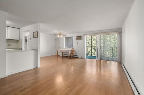 68 Main St, Stoneham, MA 02180 exterior