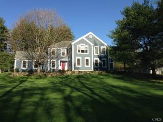 28 Lyndenwood Dr, Brookfield-Center, CT 06804 exterior