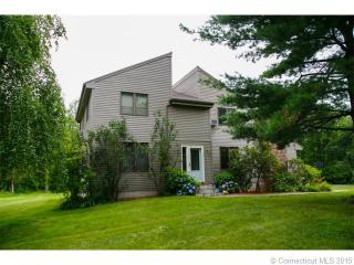 301 Bushy Hill Rd, Simsbury, CT 06070 exterior