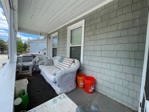 7 Cottage Ave, Old-Orchard-Beach, ME 04064 exterior
