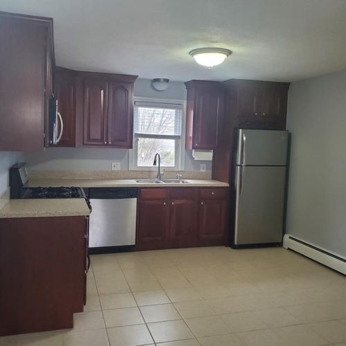 113 New River Rd, Lincoln, RI 02838 exterior