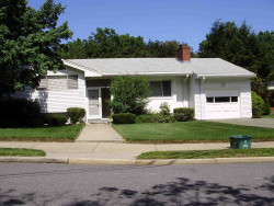 263 Arnold Rd, Newton, MA 02459 exterior