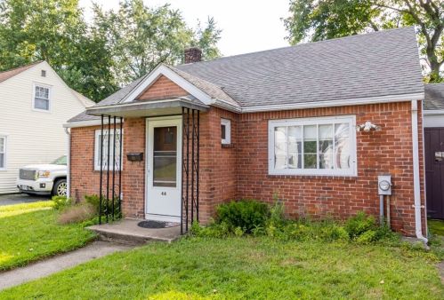 44 Ellsworth Ave, Springfield, MA 01118 exterior