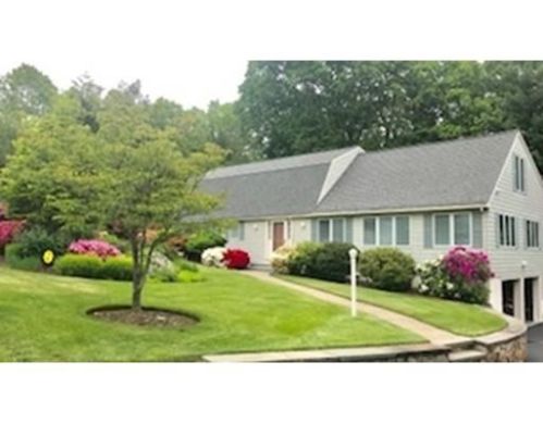 19 Amberwood Dr, Winchester, MA 01890 exterior