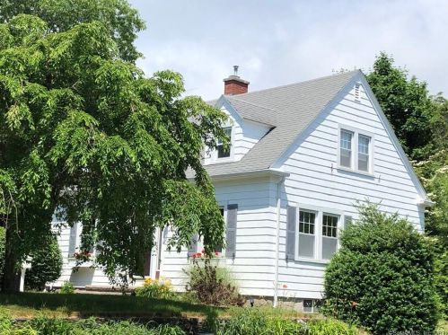 213 Gardner Ave, United States Coast Guard Ac, CT 06320 exterior
