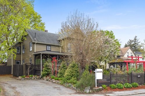 27 Nahant St, Wakefield, MA 01880 exterior