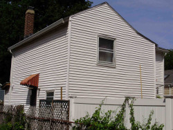 97 Pearl St, Newton, MA 02458 exterior