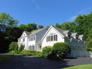 134 Cedar Rd, Wilton, CT 06897 exterior