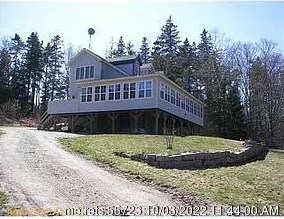 84 Old Harbor Rd, Vinalhaven, ME 04863 exterior