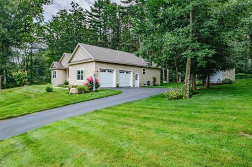4 Neptune Rd, Old Orchard Beach, ME 04064 exterior