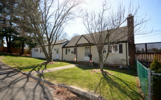 5 Byrd Rd, Norwalk, CT 06850 exterior