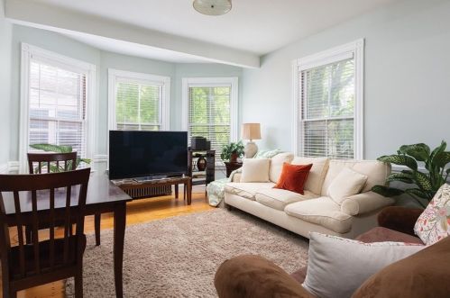 15 Paul Gore St, Roxbury-Xing, MA 02130 exterior