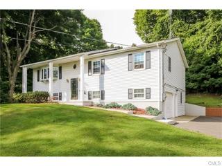 36 Gate Rd, Danbury, CT 06811 exterior