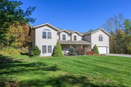 1 Pinefields Ln, Brunswick, ME 04011 exterior