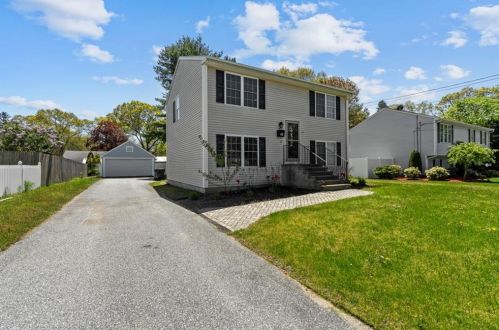 42 Lindy Ave, Warwick, RI 02889 exterior