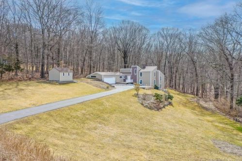 110 Hog Hill Rd, East-Hampton, CT 06424 exterior