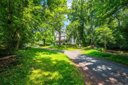 790 Old Durham Rd, Wallingford, CT 06492 exterior