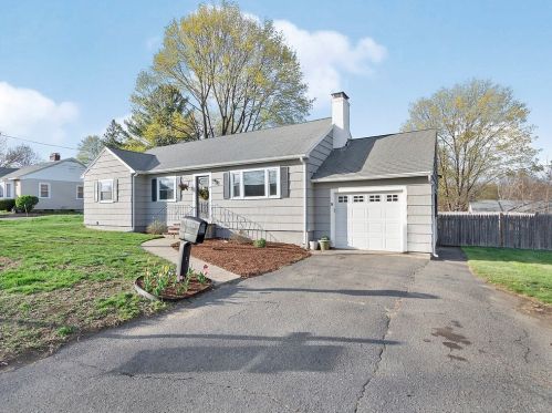 64 Butler Ave, Maynard, MA 01754 exterior