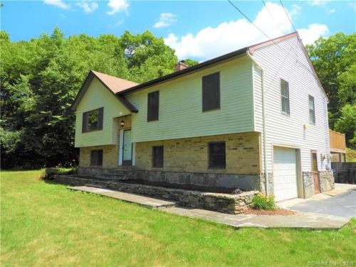 320 Chesterfield Rd, Chesterfield, CT 06370 exterior
