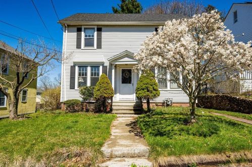 10 Collett St, North Haven, CT 06473 exterior