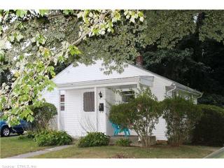 30 Sunnyside Dr, Huntington, CT 06484 exterior