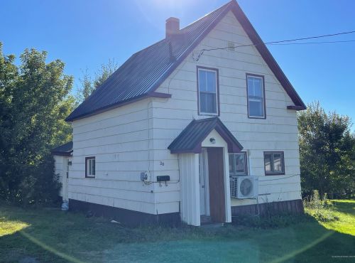 20 High St, Presque Isle, ME 04769 exterior