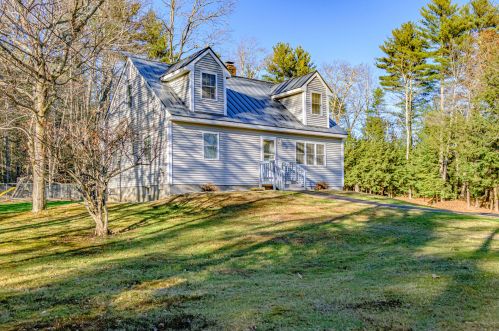 71 Ruth Ln, Lyman, ME 04002 exterior