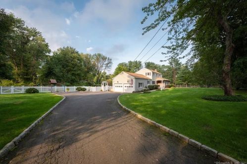 26 Gerdes Rd, New-Canaan, CT 06840 exterior