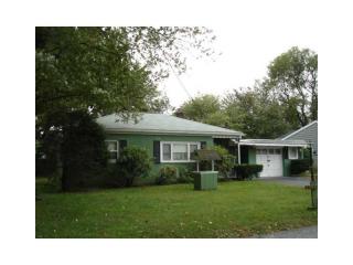 40 Everleth Ave, Warwick, RI 02888 exterior