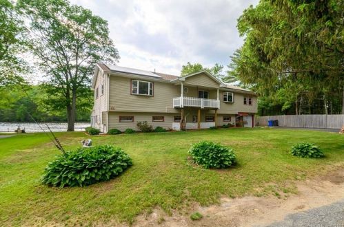 46 Shore Dr, Norwich, CT 06351 exterior