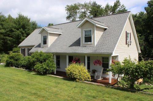 2 Butler Rd, Mendon, MA 01756 exterior