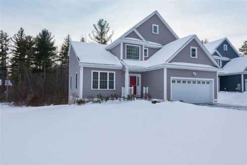 62 Stocklan Cir, Dover, NH 03820 exterior