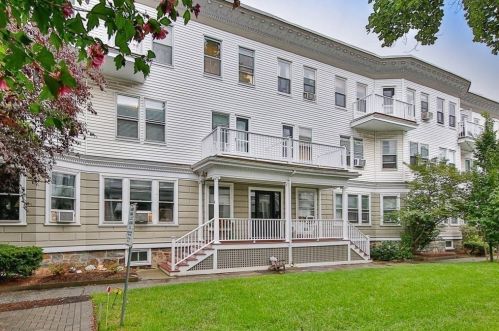 28 Stanton Rd, Brookline, MA 02445 exterior