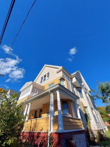 54 Brewster St, Waterbury, CT 06704 exterior