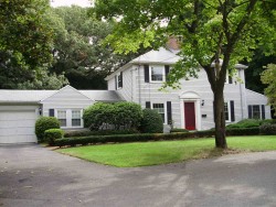 48 Palmer Rd, Newton, MA 02468 exterior