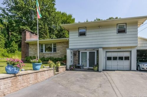 264 Taylor St, Vernon, CT 06066 exterior