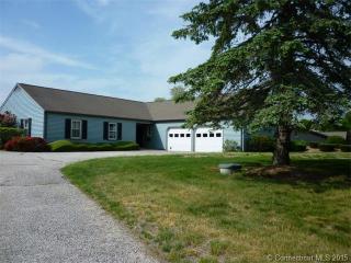 17 Baldwin Dr, Waterford, CT 06385 exterior