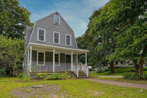 802 Middle St, Portsmouth, NH 03801 exterior