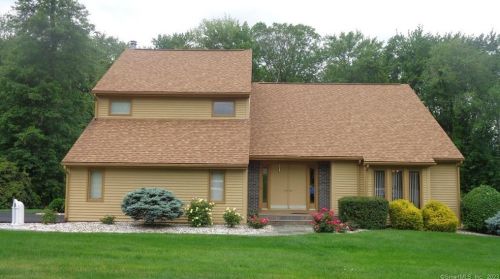 34 Derek Ln, Windsor, CT 06095 exterior