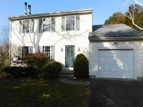 6 Cedar Crest Dr, Westerly, RI 02891 exterior