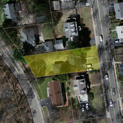 893 Chestnut St, Newton, MA 02468 aerial view
