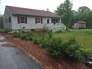 237 Robbins Rd, Rindge, NH 03461 exterior