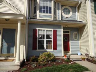 303 Cambridge Cmns, Middletown, CT 06457 exterior