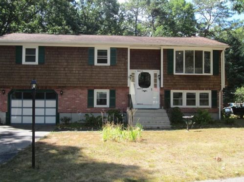 25 Daniel Dr, Coventry, RI 02816 exterior