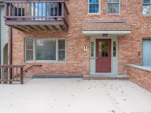 45 Village Walk, Wilton, CT 06897 exterior