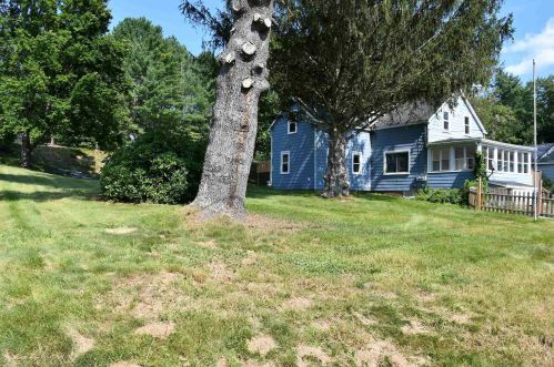 11 Pembroke St, Pembroke, NH 03275 exterior