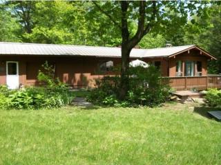 29 Birch Ln, Hebron, NH 03241 exterior