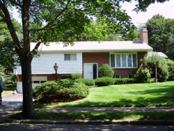 26 Stephen Pl, Newton, MA 02461 exterior